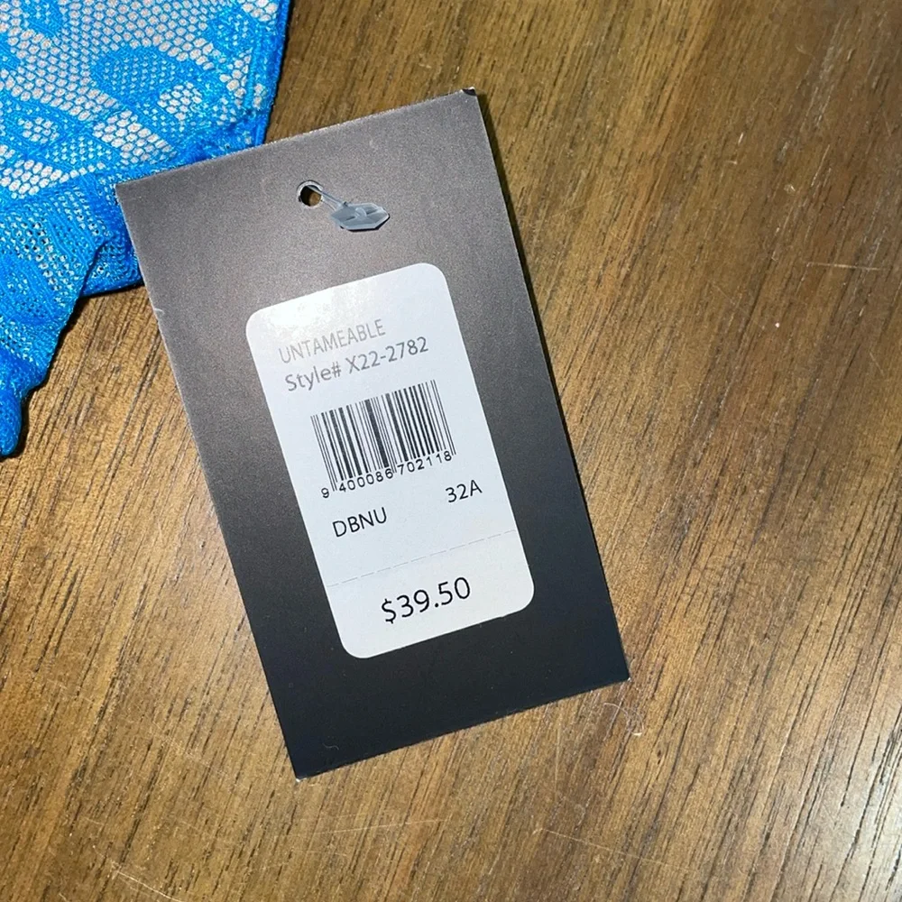 Frederick’s of Hollywood new with tags NWT untameable blue 32A - Picture 2 of 2